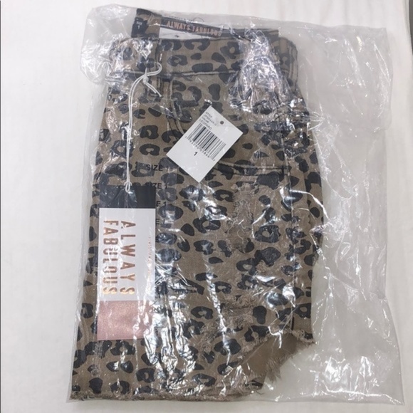 LAST ONE! Leopard Print High Rise Denim Mini Skirt Size 1 - Picture 4 of 13